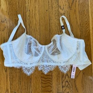 NWT Victoria’s Secret White Lace Bra